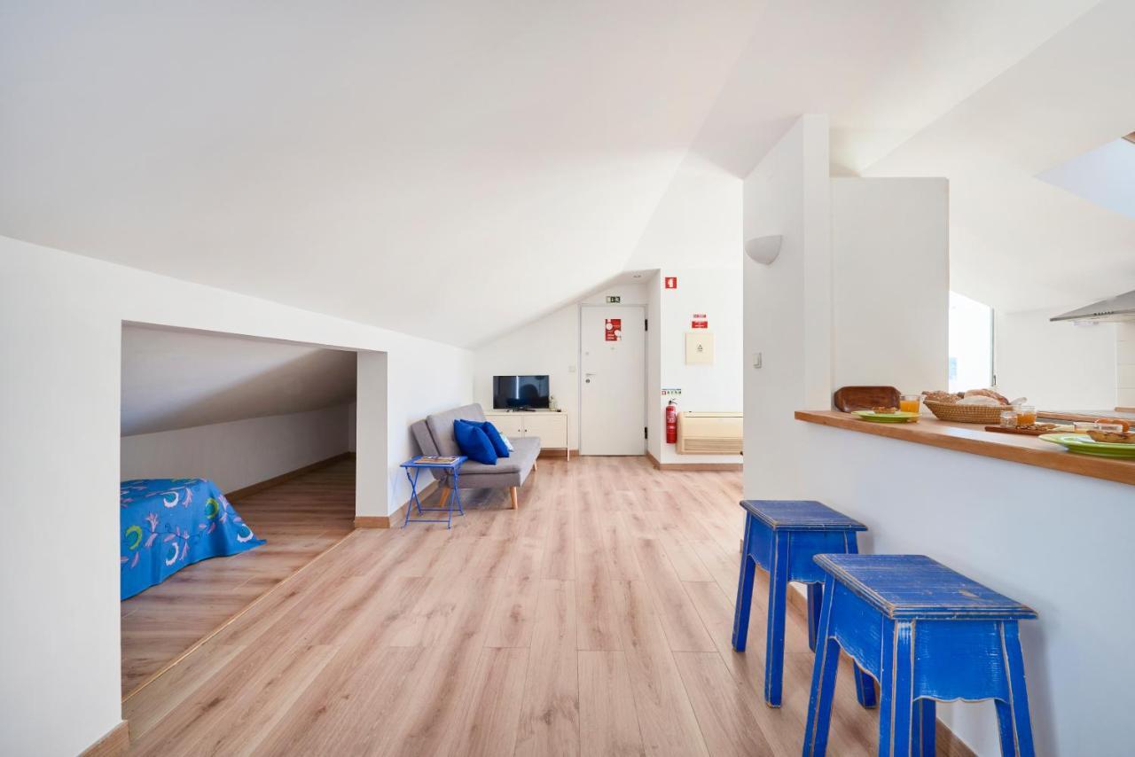 Sunny With Terrace.river View! Apartamento